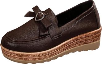 Generic Brown Ladies Casual Thick-Soled Winter Footwear with Metal Chain Embellishments and Plush Furry Lining Comfortable Flat Heel Snow Shoes