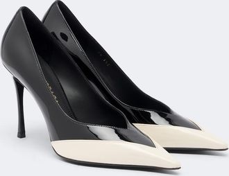 Ferragamo Yasmin patent leather pumps