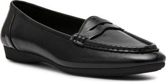 Anne Klein Carson Loafer in Black Crinkle at Nordstrom, Size 6.5