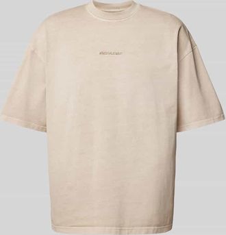 Pegador Boxy Fit T-Shirt mit Label-Stitching in Beige, Größe XL