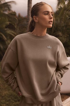 Alo | Accolade Crewneck Neck Pullover Top in Gravel Beige, Size: Medium