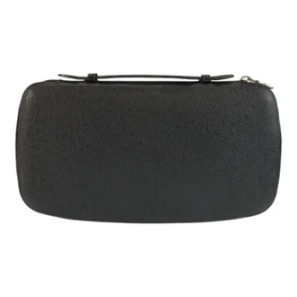 Louis Vuitton Black Taiga Leather Wallet (Bi-Fold) (Pre-Owned)