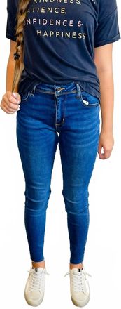 Tractr Heidi Mid-Rise Raw Hem Jeans In Indigo