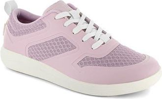 Strive Footwear Dash Sneaker in Lilac at Nordstrom, Size 6.5