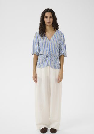 Soaked In Luxury Blouse met korte mouwen SLArjana Blouse met korte mouwen Feminine