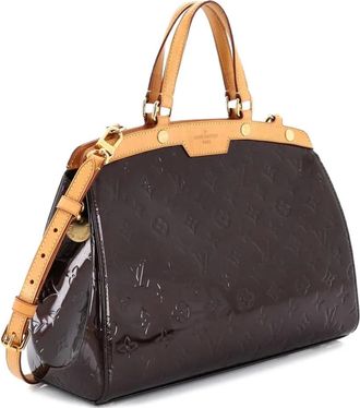 Louis Vuitton Borsa a tracolla Brea in pelle Vernis MM con monogramma - Rosso