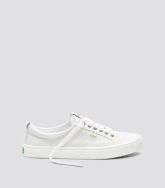 Cariuma Mens Cariuma OCA Low Sneakers Off-White Canvas Comfort Shoes HAWK1852