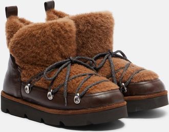 Brunello Cucinelli Botas de piel con borrego y cuentas Monili