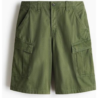 H&M Loose Fit Cotton Cargo Shorts in Khaki Green at Nordstrom, Size 33