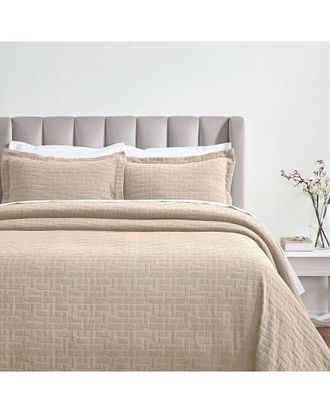 Superior Madrid Medium Weight Matelasse Bedspread Set