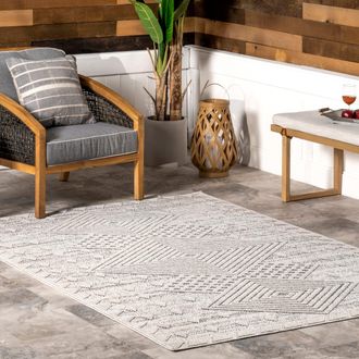 nuLOOM Mindi Bold Geometric Indoor/Outdoor Area Rug