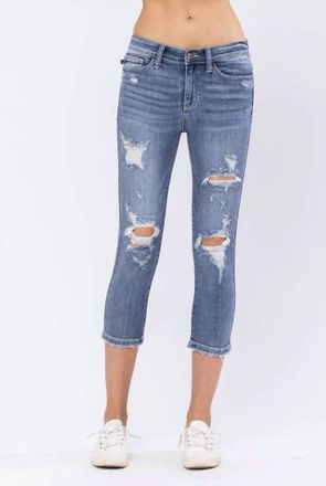 Judy Blue Destroyed Mid-Rise Capri Jeans In Medium Wash
