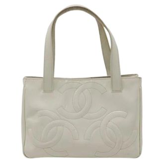 Chanel Pre-owned Handbags, female, White, Size: ONE SIZE Pre-owned Metal Handbag