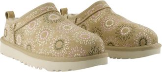 UGG Womens Sun Stitch Embroidered Calfskin Slipper Beige
