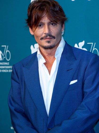 Frisurentrend bei Männern: So kannst du einen Mittelscheitel stylish tragen