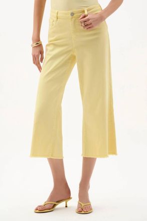 Joseph Ribkoff Wide Leg Frayed Cropped Jeans In Mellow Yellow
