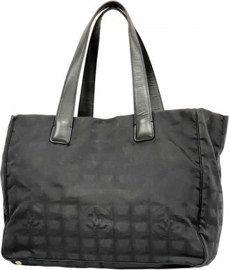 Chanel Black Nylon Tote Bag (Pre-Owned)