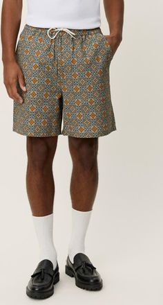 Les Deux Harry Arabesque Print Organic Cotton Shorts in Sea Moss Green at Nordstrom, Size X-Large