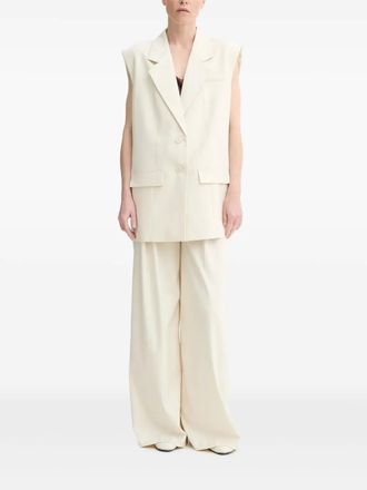 Gestuz padded-shoulder sleeveless gilet - Neutrals