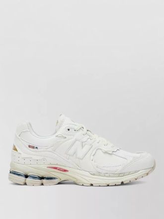 New Balance leather low-top sneakers