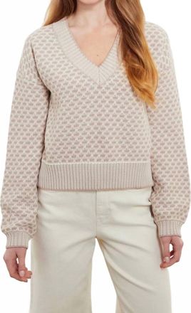 Isla Brynn Stitch V-Neck Sweater In Latte/oatmeal