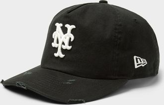 New Era Mens New York Mets distressed cap Available exclusively at Simons