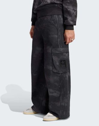 adidas Originals Pantaloni mimetici neri-Nero