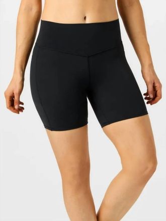 Vuori Clothing All The Form Pocket Short In Black
