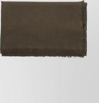 Gucci luxurious scarf featuring fringed edges