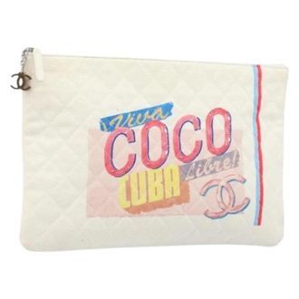 Chanel Pre-owned Clutches, female, White, Size: ONE SIZE Pre-owned Vintage Canvas Clutch