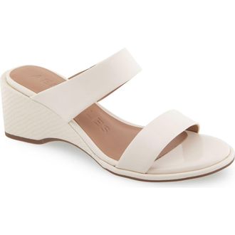 Aerosoles Norine Snake Embossed Sandal in Eggnog Patent Pu at Nordstrom Rack, Size 8.5