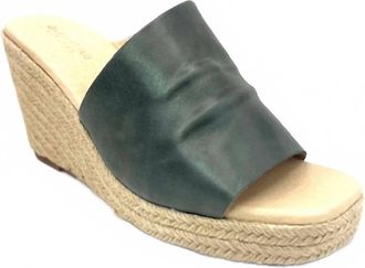 Chocolat Blu Womens Ian Sandal In Graphite Leather