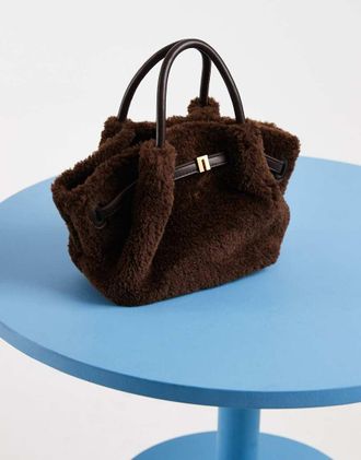 JW PEI Hana mini borsa tote in pelliccia sintetica marrone cioccolato