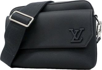 Louis Vuitton Navy Shoulder Bag (Pre-Owned)