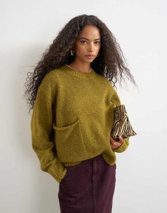 Topshop maglione lavorato a maglia girocollo con tasca frontale in color mais-Verde