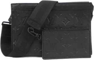 Louis Vuitton Black Leather Pouch Shoulder Bag (Pre-Owned)
