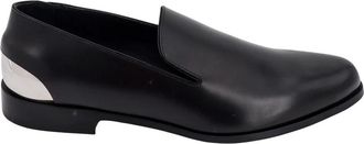 Alexander McQueen Zwarte platte schoenen met metalen logodetail - Heren - Loafers - Zwart - 40 EU - Leer - Schoenen