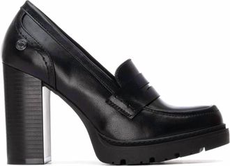 Refresh Womens Casual Heeled Loafer In Black