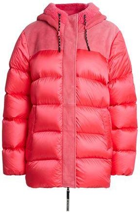 UGG ROPA DE ABRIGO - Plum&iacute;feros y acolchados en YOOX.COM