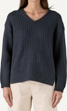 Patagonia Recycled Wool-Blend V-Neck Sweater In Sunken Blue