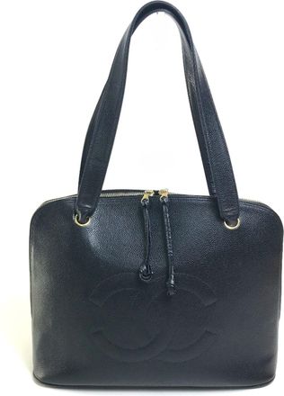 Chanel Grained Calfskin Shoulder Bag (Pre-Owned)