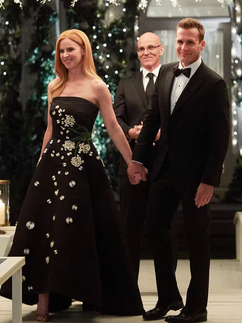 Harvey Spector und Donna beim Serienfinale als sie spontan heiraten.