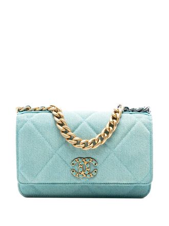 Chanel Borsa a tracolla 19 in denim con battente e catena 2021 - Blu