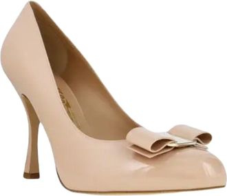 Ferragamo Bow-Embellished Mid-Heel Pump - Beige