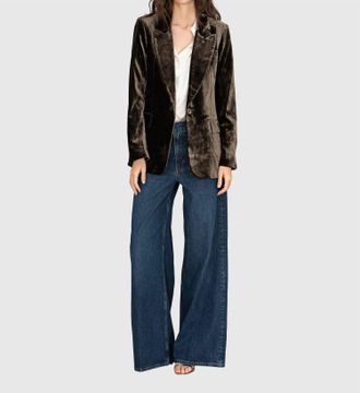 Frame Denim Slim Velvet Blazer In Espresso