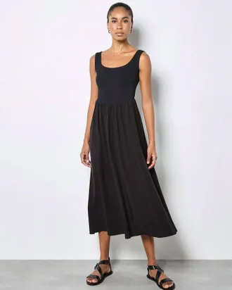 Apricot Corset Midi Dress In Black