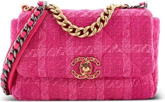 Chanel 19 Flap Bag Quilted Tweed Medium crossbody bag - Roze