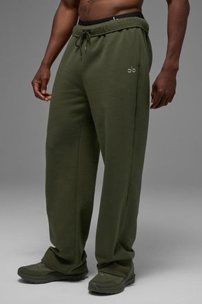 Alo | Accolade Straight Leg Sweatpant in Green Olive, Size: 2XL