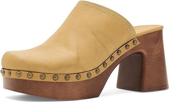 Frye and Co. Wylie Clogs Womens Shoes Banana : 6.5 M, Faux Leather