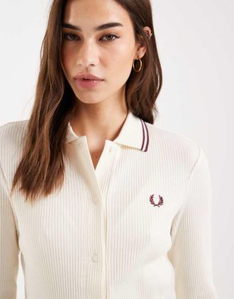 Fred Perry Polo &eacute;cru in maglia a coste con bottoni e logo-Neutro